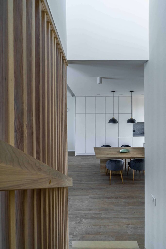 10_interjero dizainas_medis_laiptai